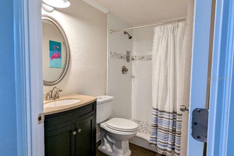 Condo in New Smyrna Beach, Florida, 2 bedrooms  № 1769308 - photo 12