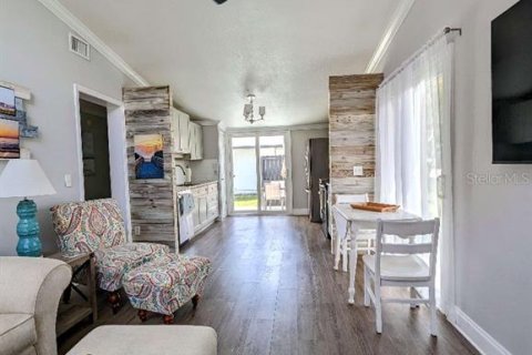 Condo in New Smyrna Beach, Florida, 2 bedrooms  № 1769308 - photo 2