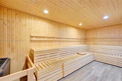 Купить кондоминиум в Дорал, Флорида 1 спальня, 62.06м2, № 1865118 - фото 27