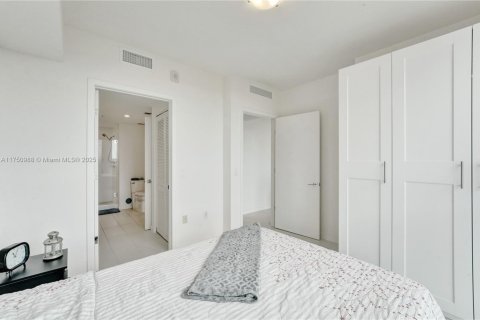 Купить кондоминиум в Дорал, Флорида 1 спальня, 62.06м2, № 1865118 - фото 14
