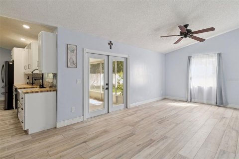 Villa ou maison à vendre à Saint Lucie, Floride: 3 chambres, 136.1 m2 № 2201332 - photo 18