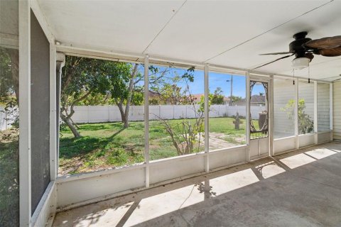 Villa ou maison à vendre à Saint Lucie, Floride: 3 chambres, 136.1 m2 № 2201332 - photo 24