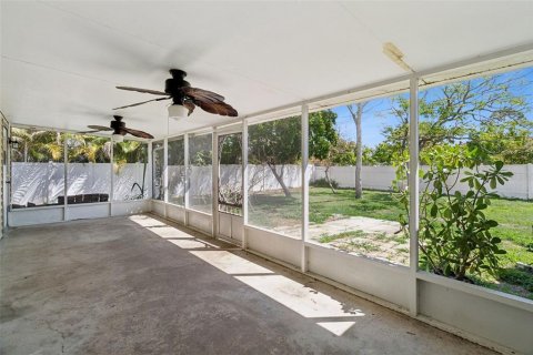 Villa ou maison à vendre à Saint Lucie, Floride: 3 chambres, 136.1 m2 № 2201332 - photo 25