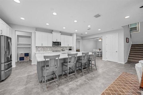House in Winter Garden, Florida 6 bedrooms, 433.57 sq.m. № 1846960 - photo 14