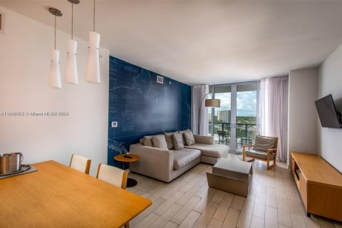 Condo in Hallandale Beach, Florida, 2 bedrooms  № 1702959 - photo 4