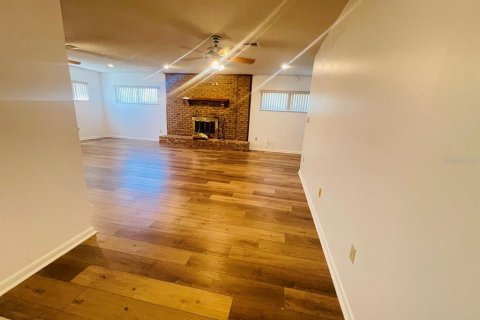 Casa en venta en Orlando, Florida, 5 dormitorios, 324.69 m2 № 1810927 - foto 13