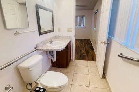 Casa en venta en Orlando, Florida, 5 dormitorios, 324.69 m2 № 1810927 - foto 25
