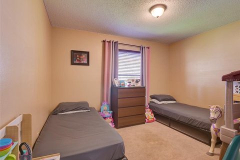 Condo in Orlando, Florida, 2 bedrooms  № 1561074 - photo 8
