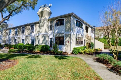 Condo in Orlando, Florida, 2 bedrooms  № 1561074 - photo 13