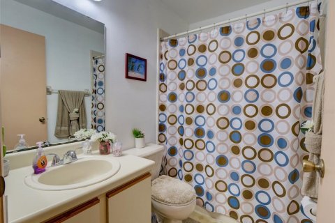 Condo in Orlando, Florida, 2 bedrooms  № 1561074 - photo 7