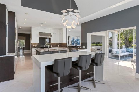 House in Orlando, Florida 6 bedrooms, 471.11 sq.m. № 1608632 - photo 24