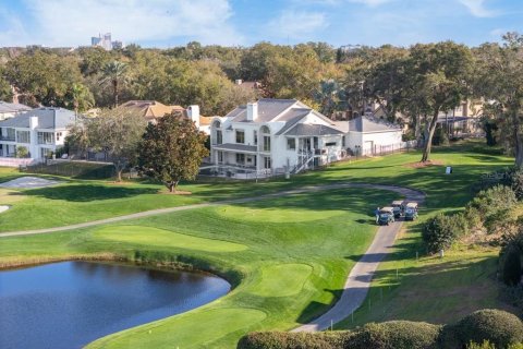 House in Orlando, Florida 6 bedrooms, 471.11 sq.m. № 1608632 - photo 4
