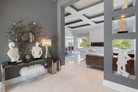 House in Orlando, Florida 6 bedrooms, 471.11 sq.m. № 1608632 - photo 6