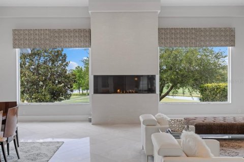 House in Orlando, Florida 6 bedrooms, 471.11 sq.m. № 1608632 - photo 11