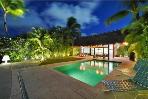 Casa en venta en Miami Beach, Florida, 4 dormitorios № 2000277 - foto 5