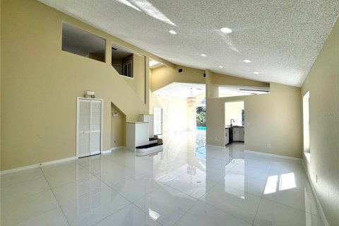 Villa ou maison à louer à Kissimmee, Floride: 3 chambres, 206.71 m2 № 2339132 - photo 3