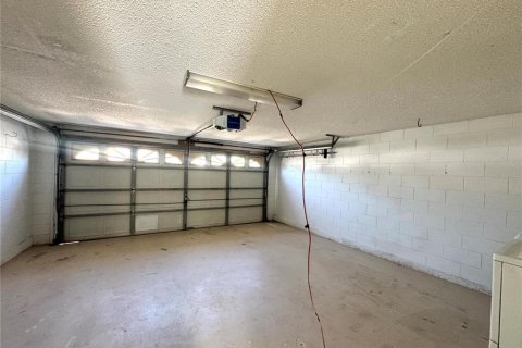 Villa ou maison à louer à Kissimmee, Floride: 3 chambres, 206.71 m2 № 2339132 - photo 24