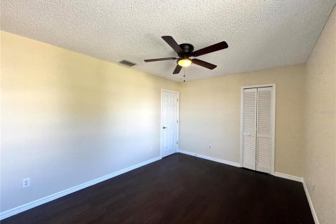 Villa ou maison à louer à Kissimmee, Floride: 3 chambres, 206.71 m2 № 2339132 - photo 22