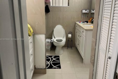 Купить таунхаус в Майами, Флорида 3 спальни, 137.68м2, № 2078893 - фото 13