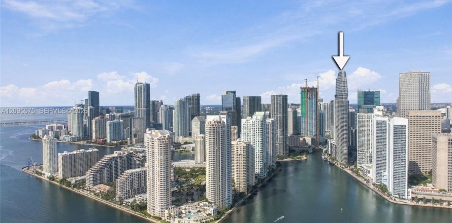 Condo à Miami, Floride, 3 chambres № 2385536