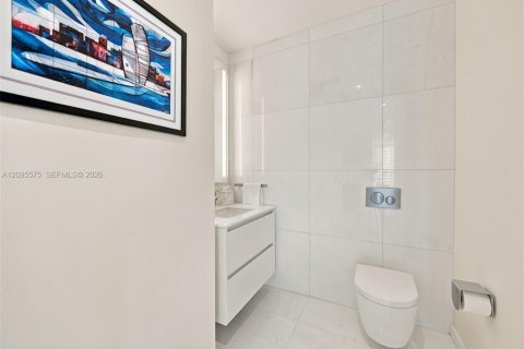 Copropriété à vendre à Miami, Floride: 3 chambres, 181.81 m2 № 2385536 - photo 25