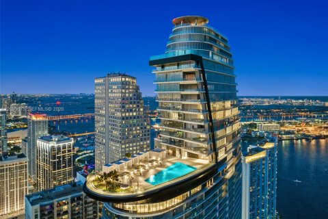 Copropriété à vendre à Miami, Floride: 3 chambres, 181.81 m2 № 2385536 - photo 29