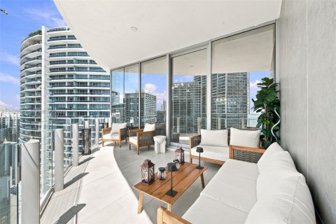 Copropriété à vendre à Miami, Floride: 3 chambres, 181.81 m2 № 2385536 - photo 11