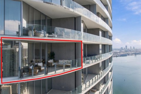 Copropriété à vendre à Miami, Floride: 3 chambres, 181.81 m2 № 2385536 - photo 2