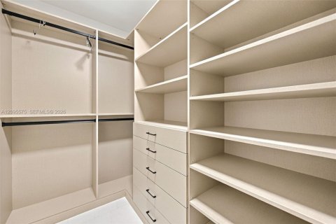 Copropriété à vendre à Miami, Floride: 3 chambres, 181.81 m2 № 2385536 - photo 18