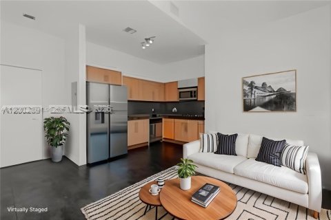 Condo in Miami, Florida, 1 bedroom № 2251588