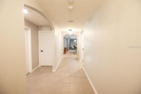 Casa en venta en Zephyrhills, Florida, 3 dormitorios, 157 m2 № 1723775 - foto 8