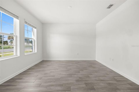 Casa en venta en Leesburg, Florida, 4 dormitorios, 244.8 m2 № 2377918 - foto 5