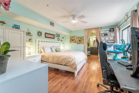 Townhouse in Davie, Florida 3 bedrooms, 153.66 sq.m. № 1893131 - photo 15