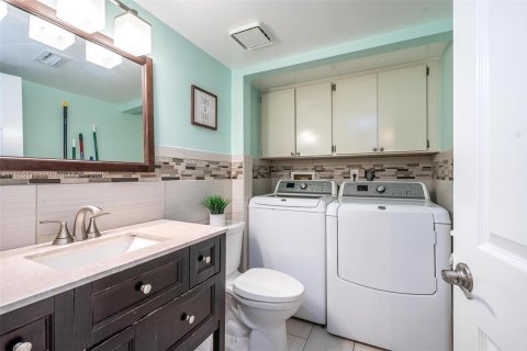 Townhouse in Davie, Florida 3 bedrooms, 153.66 sq.m. № 1893131 - photo 8