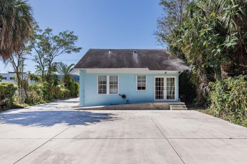 Casa en alquiler en West Palm Beach, Florida, 2 dormitorios, 100.06 m2 № 1172375 - foto 1