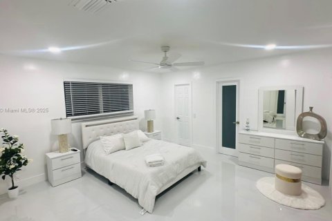 Casa en alquiler en Deerfield Beach, Florida, 3 dormitorios, 161.09 m2 № 1943665 - foto 5