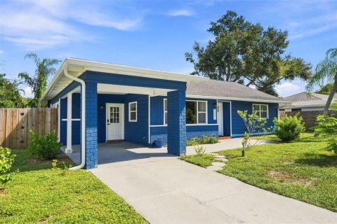 Casa en Sarasota, Florida 3 dormitorios, 131.36 m2 № 2381347