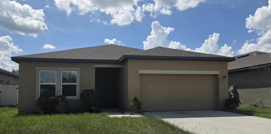 Casa en Davenport, Florida 4 dormitorios, 169.55 m2 № 1904782