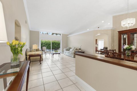 Villa ou maison à vendre à Miramar, Floride: 4 chambres, 205.04 m2 № 2025607 - photo 5