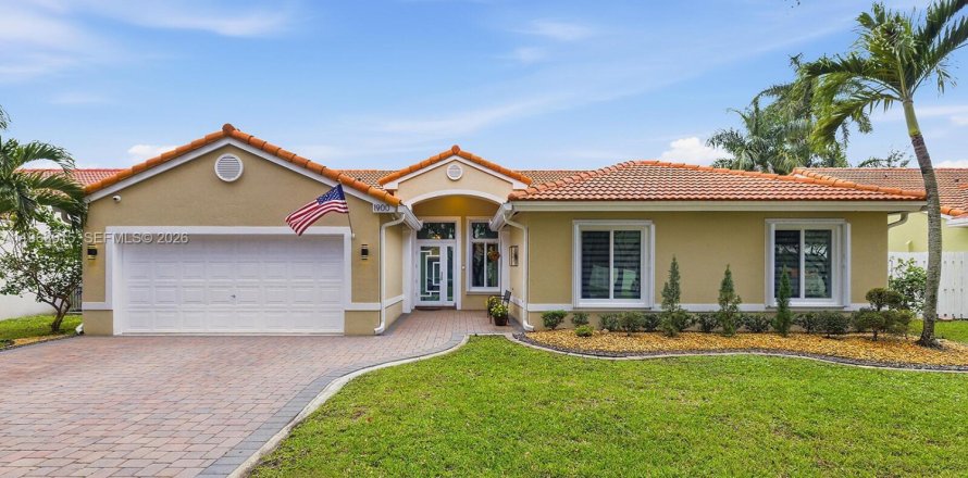 Villa ou maison à Miramar, Floride 4 chambres, 205.04 m2 № 2025607