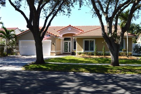 Villa ou maison à vendre à Miramar, Floride: 4 chambres, 205.04 m2 № 2025607 - photo 3