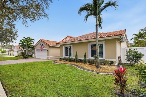 Villa ou maison à vendre à Miramar, Floride: 4 chambres, 205.04 m2 № 2025607 - photo 2