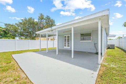 Villa ou maison à vendre à Saint Petersburg, Floride: 3 chambres, 82.31 m2 № 1872783 - photo 20