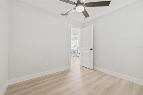 Villa ou maison à vendre à Saint Petersburg, Floride: 3 chambres, 82.31 m2 № 1872783 - photo 17
