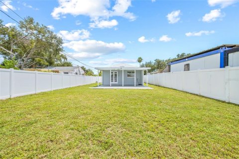 Villa ou maison à vendre à Saint Petersburg, Floride: 3 chambres, 82.31 m2 № 1872783 - photo 21