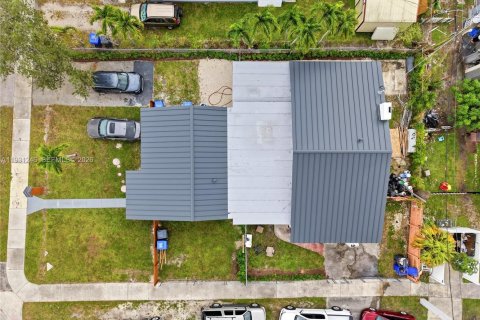 Купить коммерческую недвижимость в Холливуд, Флорида 194.91м2, № 1996387 - фото 23