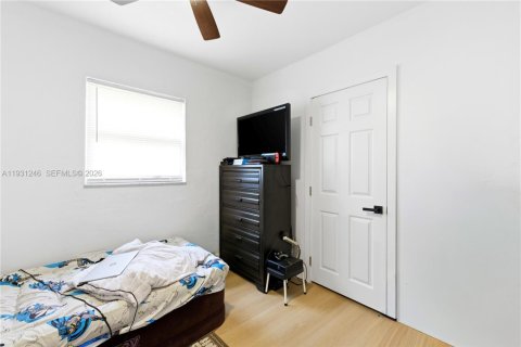 Купить коммерческую недвижимость в Холливуд, Флорида 194.91м2, № 1996387 - фото 13