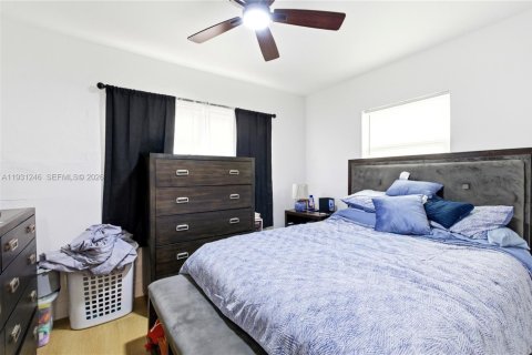 Купить коммерческую недвижимость в Холливуд, Флорида 194.91м2, № 1996387 - фото 14