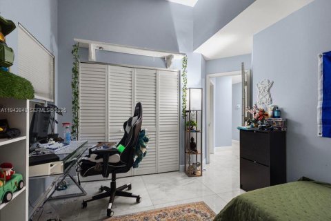 Casa en venta en Margate, Florida, 3 dormitorios, 169.45 m2 № 2000377 - foto 18