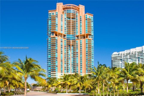 Купить кондоминиум в Майами-Бич, Флорида 3 спальни, 217.39м2, № 2021099 - фото 2